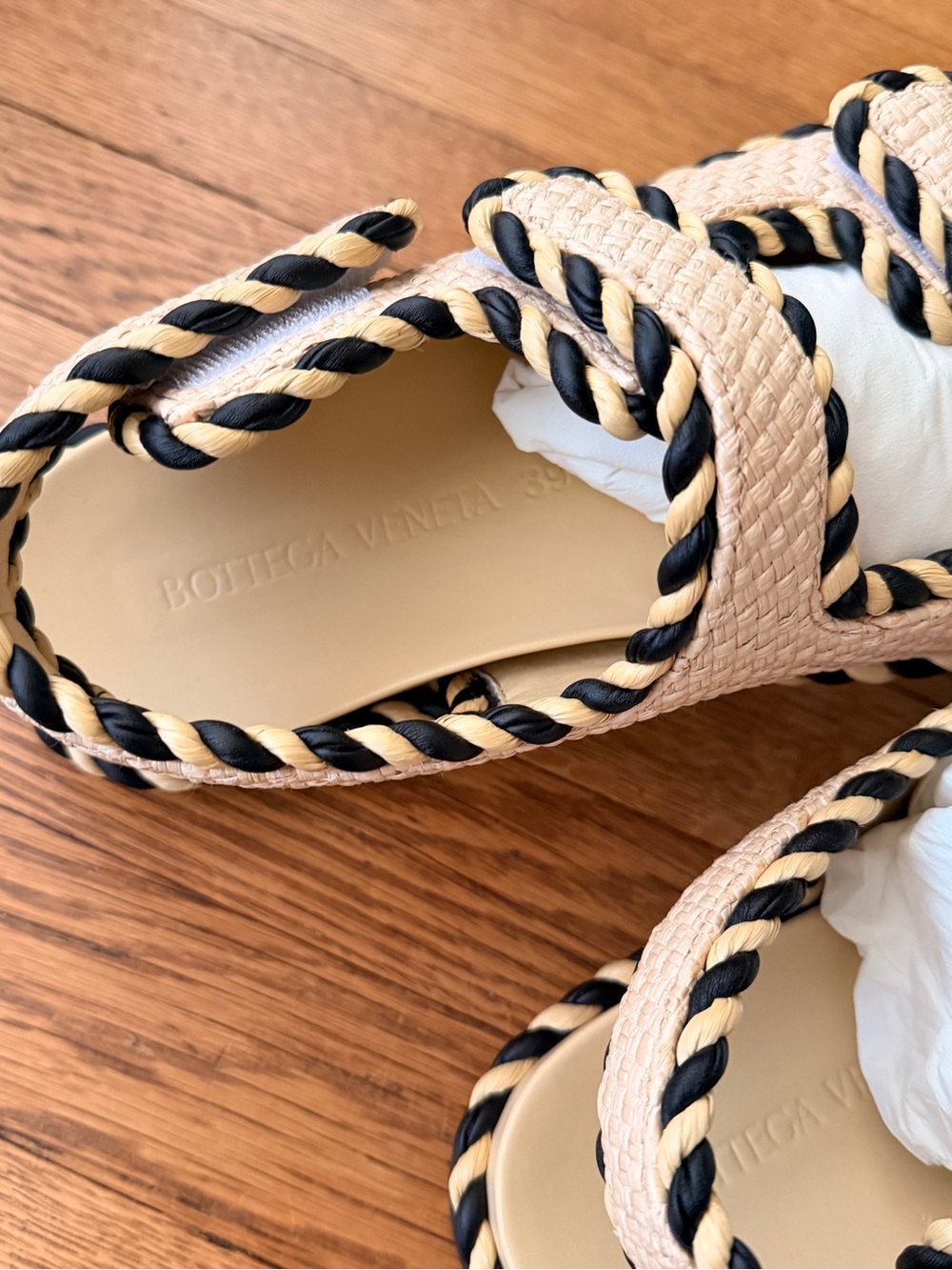 BOTTEGA VENETA Jack Raffia Slingback Sandals - Neutral - Picture 7 of 10